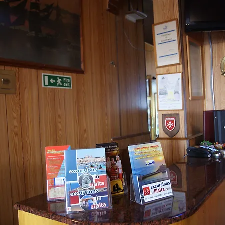 Buccaneers Boutique Guest House-2